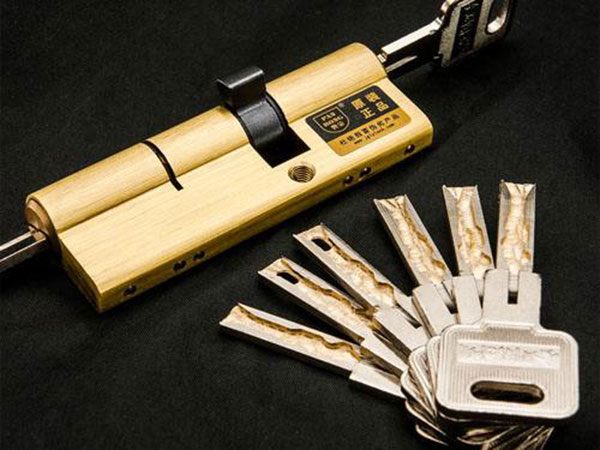 清流24小时上门开锁公司