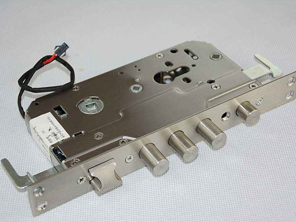 清流24小时上门开锁公司