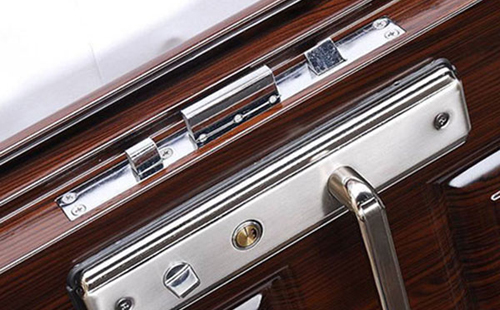 清流24小时上门开锁公司